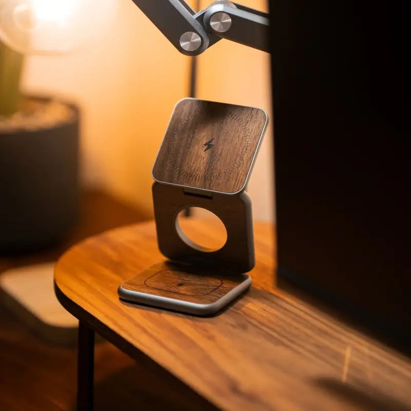 3-in-1 Folding Magnetic Wireless Charger